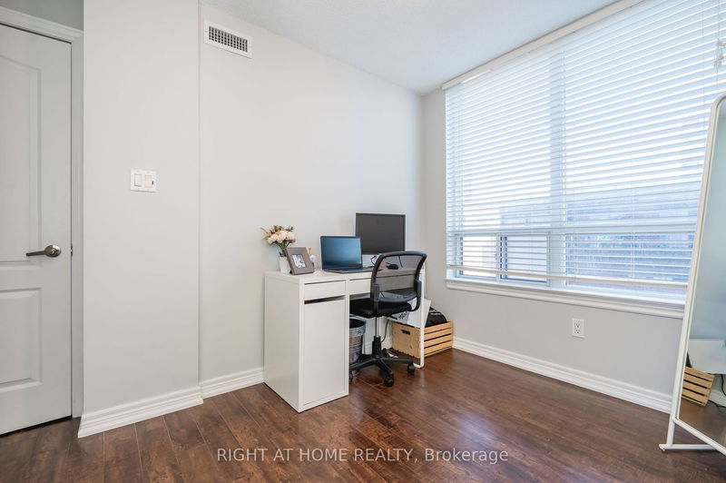  402 - 2772 Keele St  Toronto, M3M 0A3 | Image 22