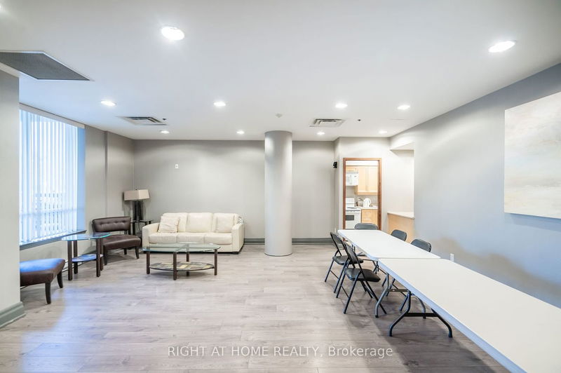  402 - 2772 Keele St  Toronto, M3M 0A3 | Image 24