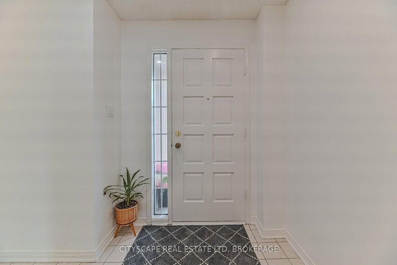 32 Pennsylvania Ave, Brampton, L6Y 4N7 | Image 3