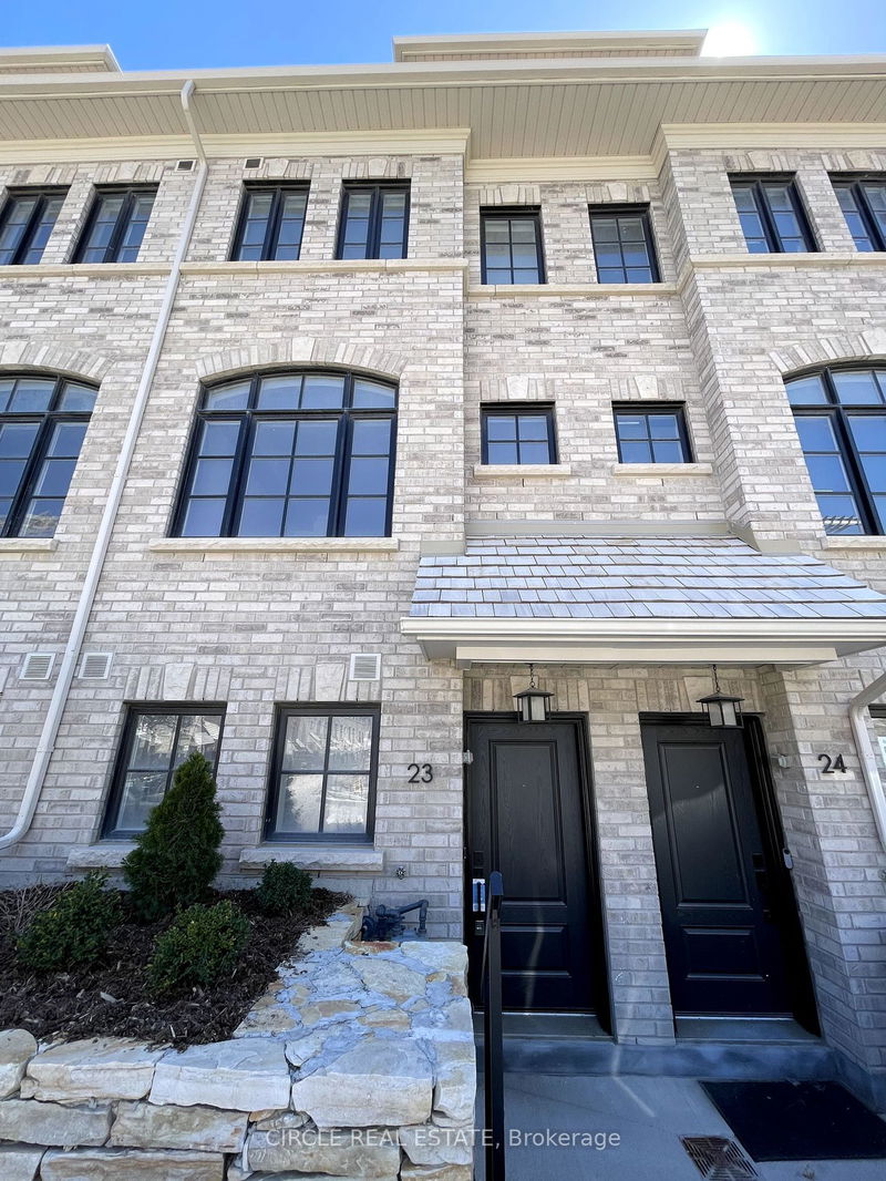 home for lease on 23-10 Lunar Crescent