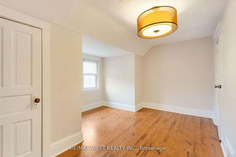 96 Roncesvalles Ave  Toronto, M6R 2K8 | Image 39