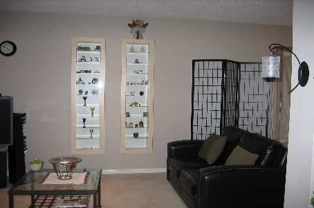 2418 Highcroft Rd, Oakville, L6M4Y6 | Image 3