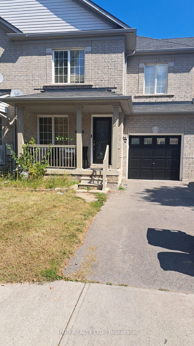 82 Tianalee Crescent