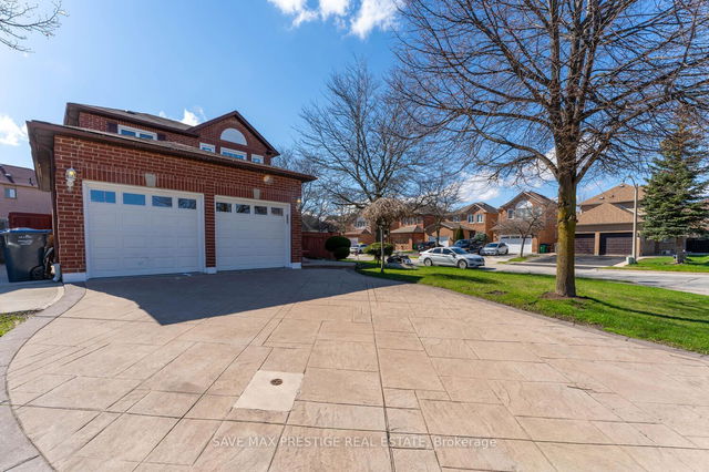 4 Cedarwood Crescent