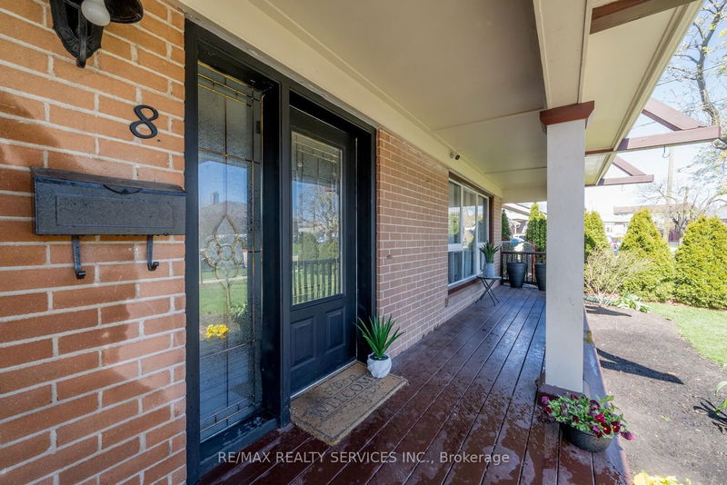 home for sale on 8 Garfield Crescent