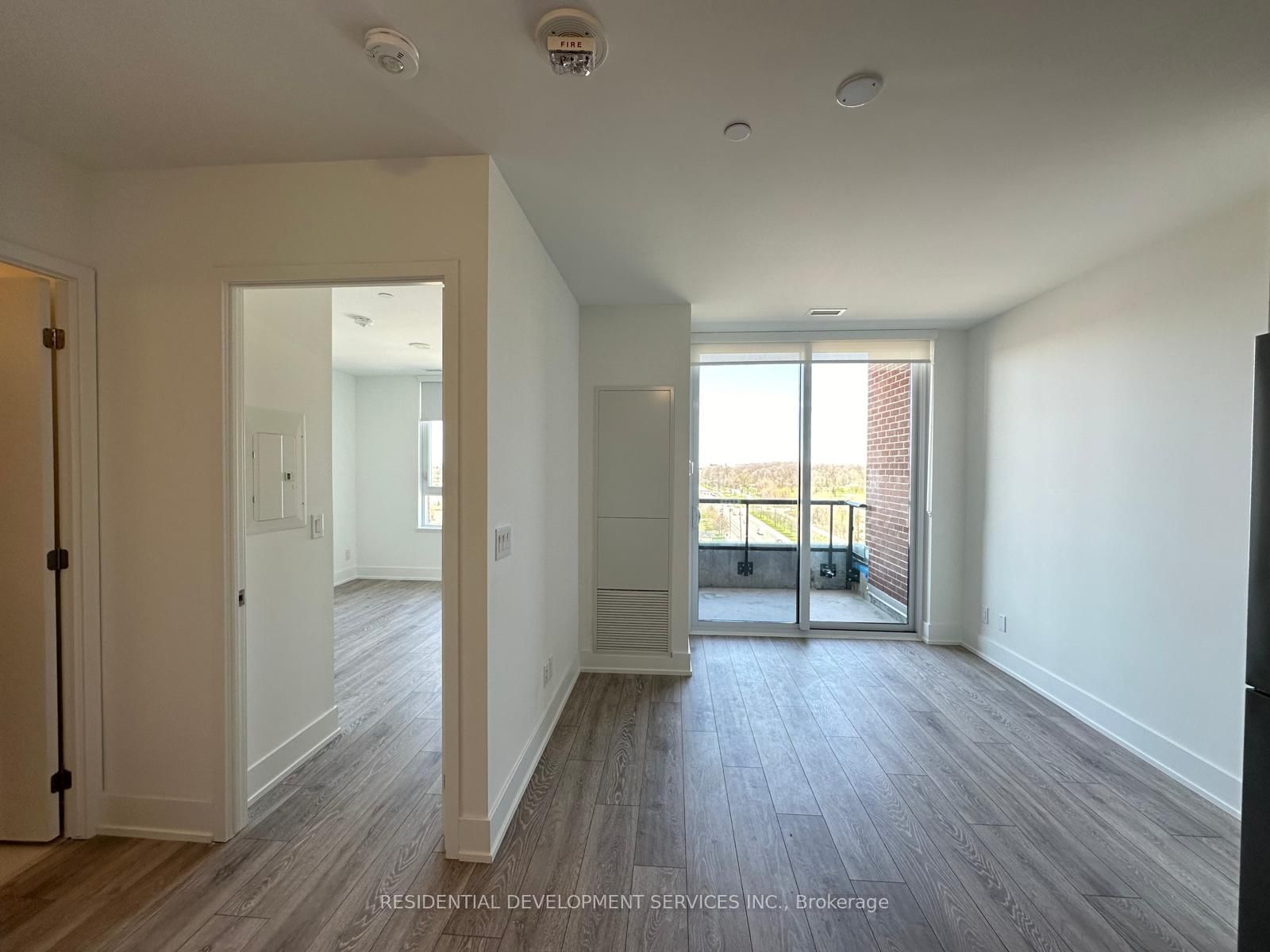 3100 Keele Street, Unit 904 - Photo 5