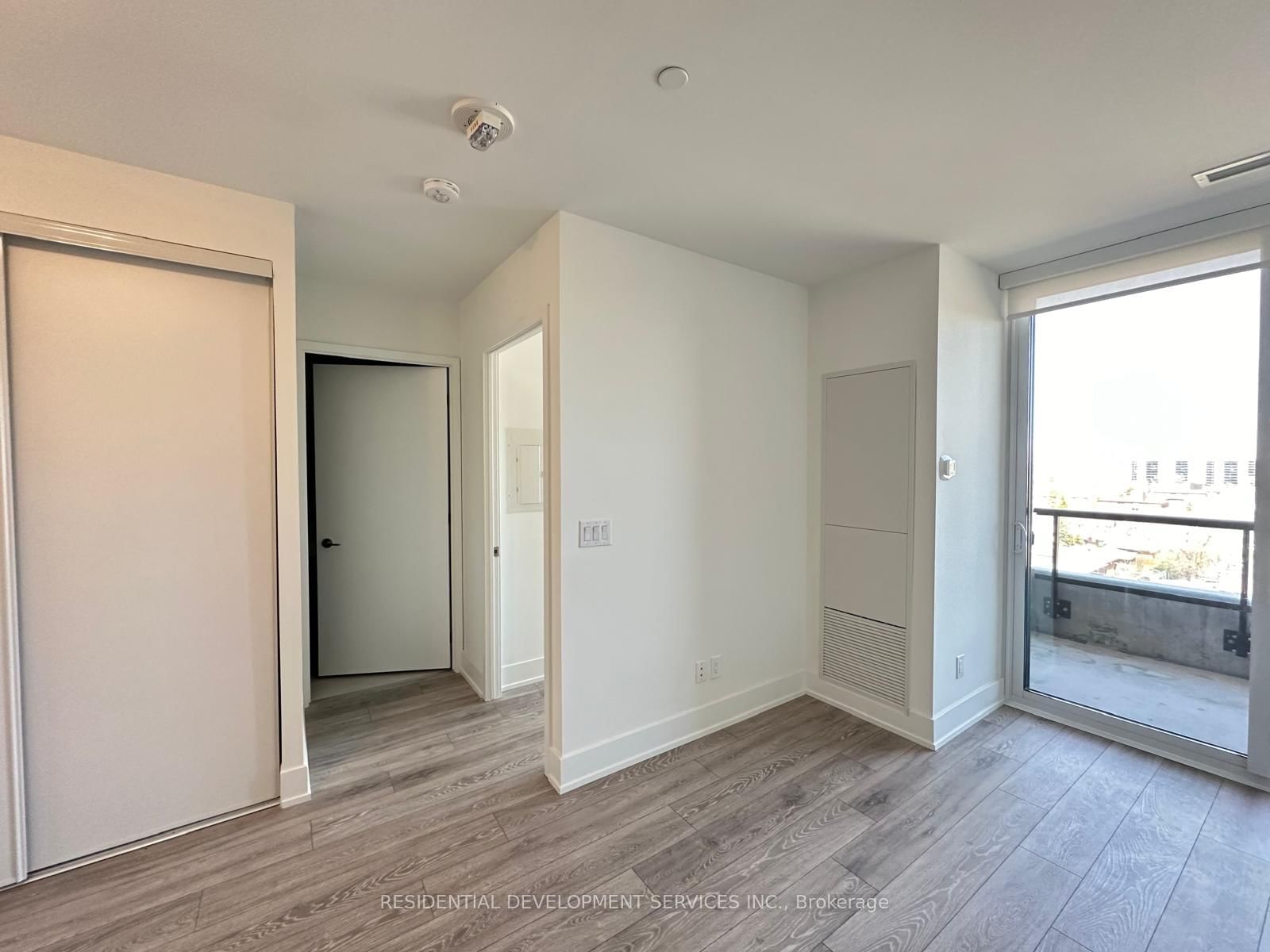 3100 Keele Street, Unit 904 - Photo 6