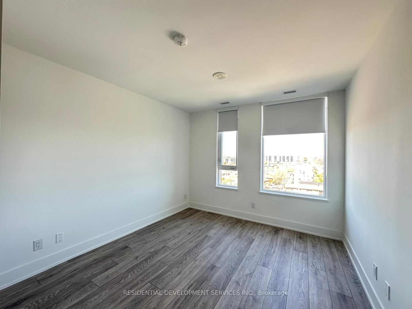 3100 Keele Street, Unit 904 - Photo 7