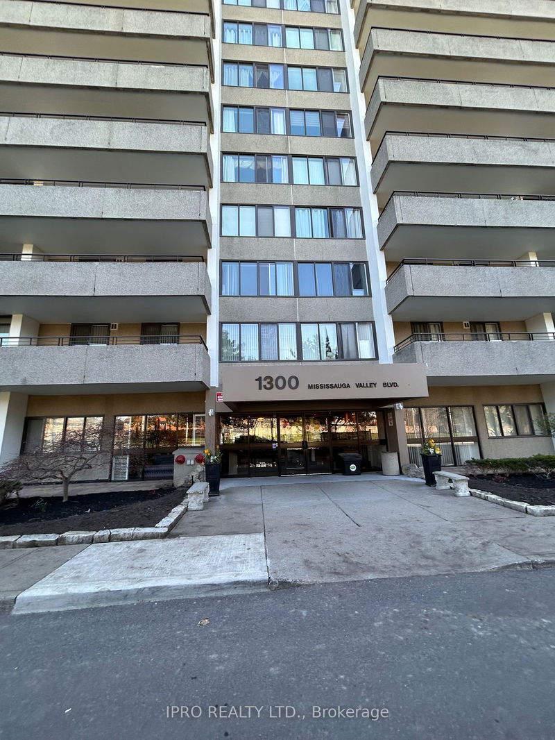 home for sale on 1405-1300 Mississauga Valley Boulevard