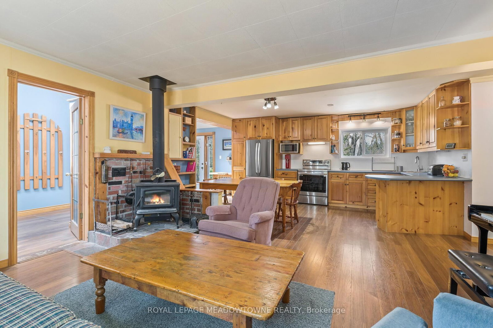 Listing Image 7