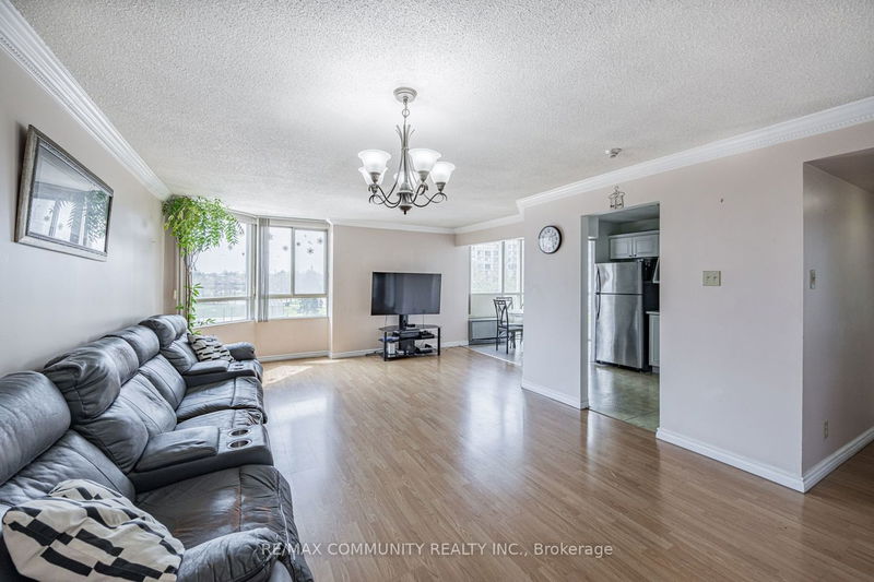  301 - 41 Markbrook Lane  Toronto, M9V 5E6 | Image 3