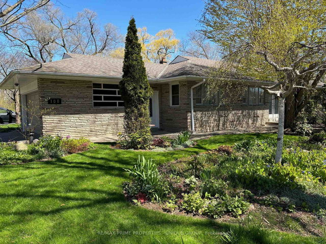 100 Glenaden Avenue E