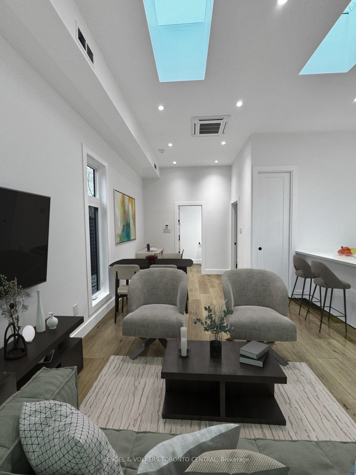 210 Humberside Avenue, Unit Rear - Photo 9