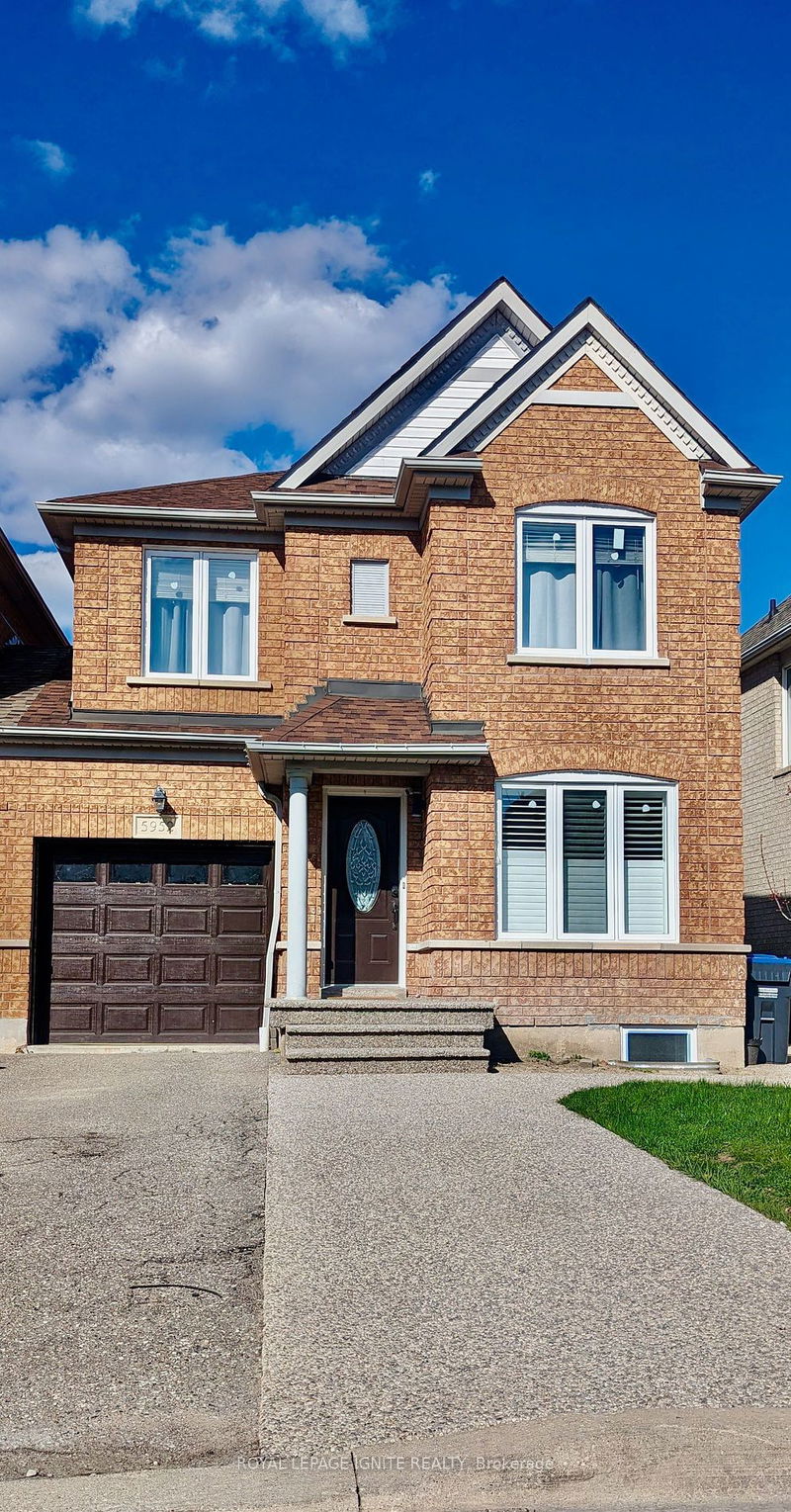 home for lease on 5952 Chalfont Crescent