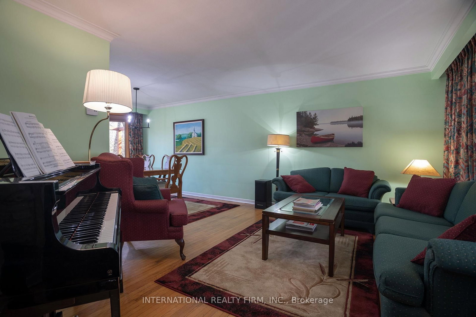 Listing Image 7