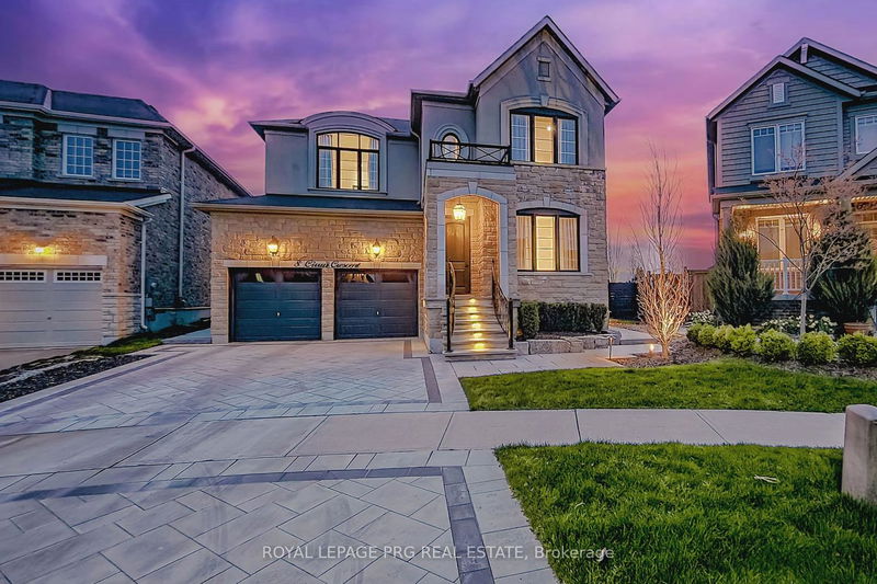 home for sale on 8 Cirrus Crescent