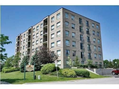home for lease on 202-3497 Upper Middle Road