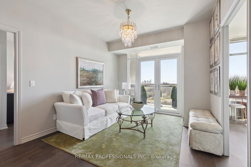 home for sale on 905-1135 Royal York Road
