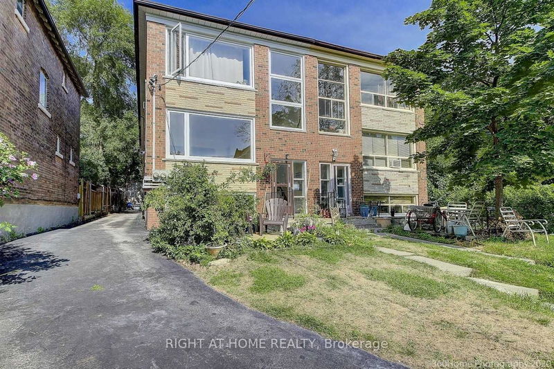 home for lease on 2nd Fl-301 Quebec Avenue
