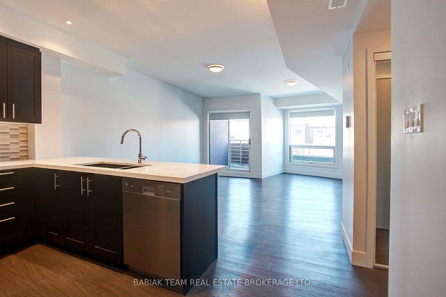 202 - 332 High Park Avenue