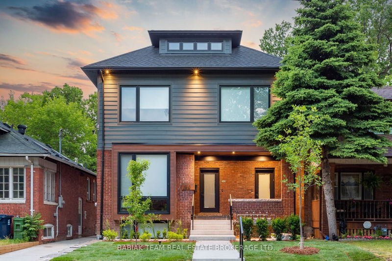 home for lease on 101-456 Armadale Avenue