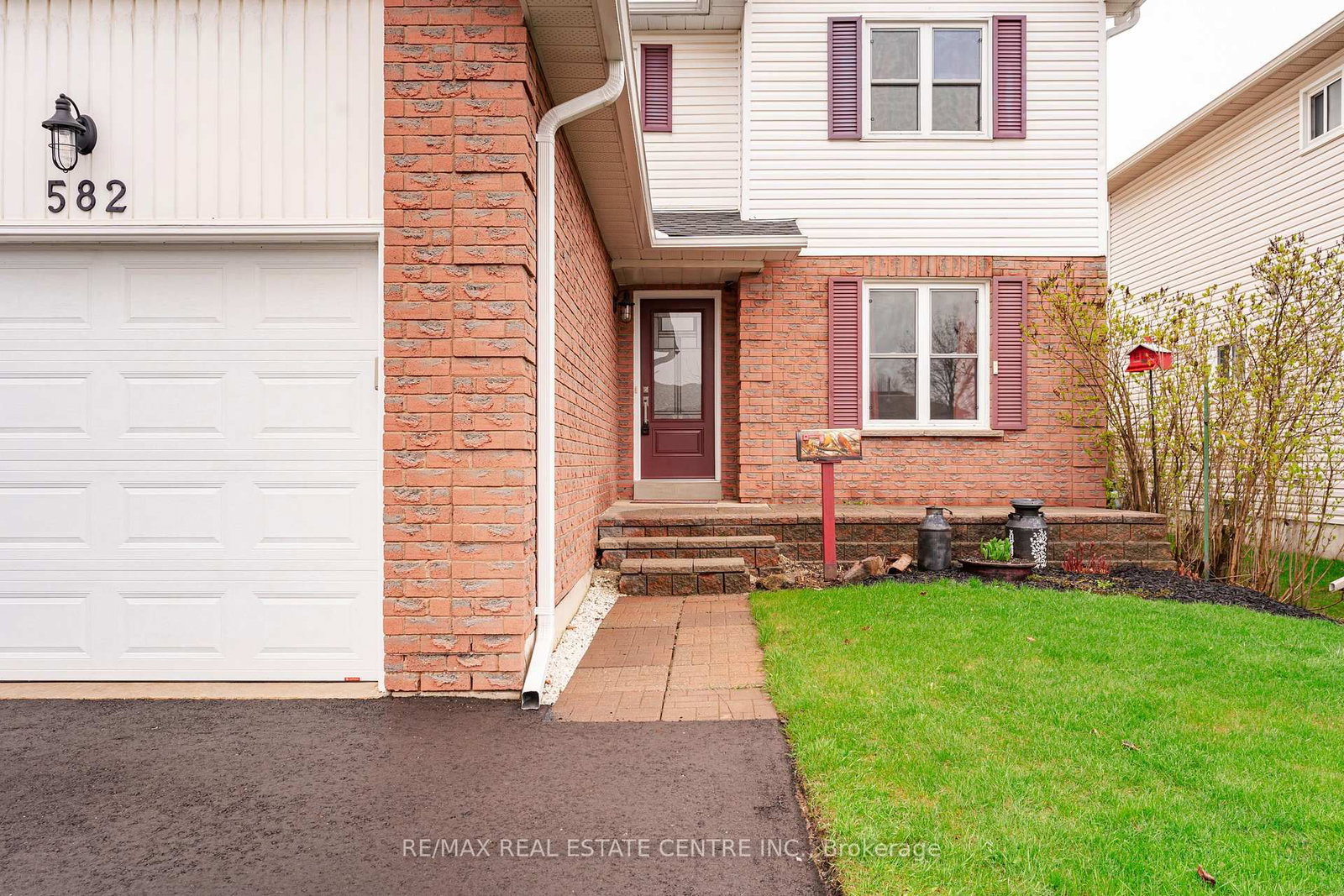 Listing Image 3