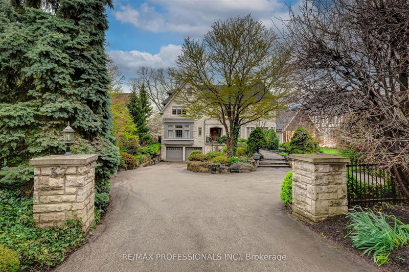 home for sale on 37 Kingsway Crescent