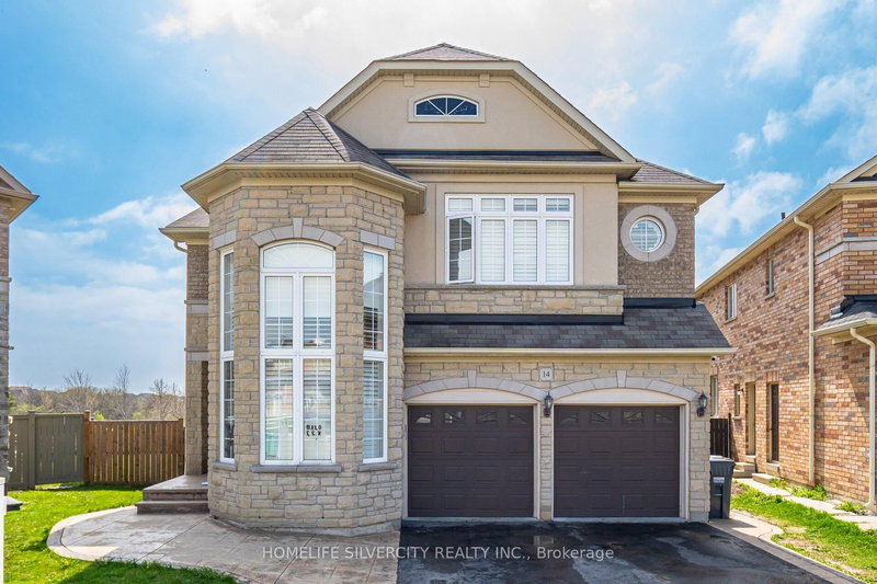 14 Oakhaven Rd, Brampton, L6P 2Y3 | Image 2