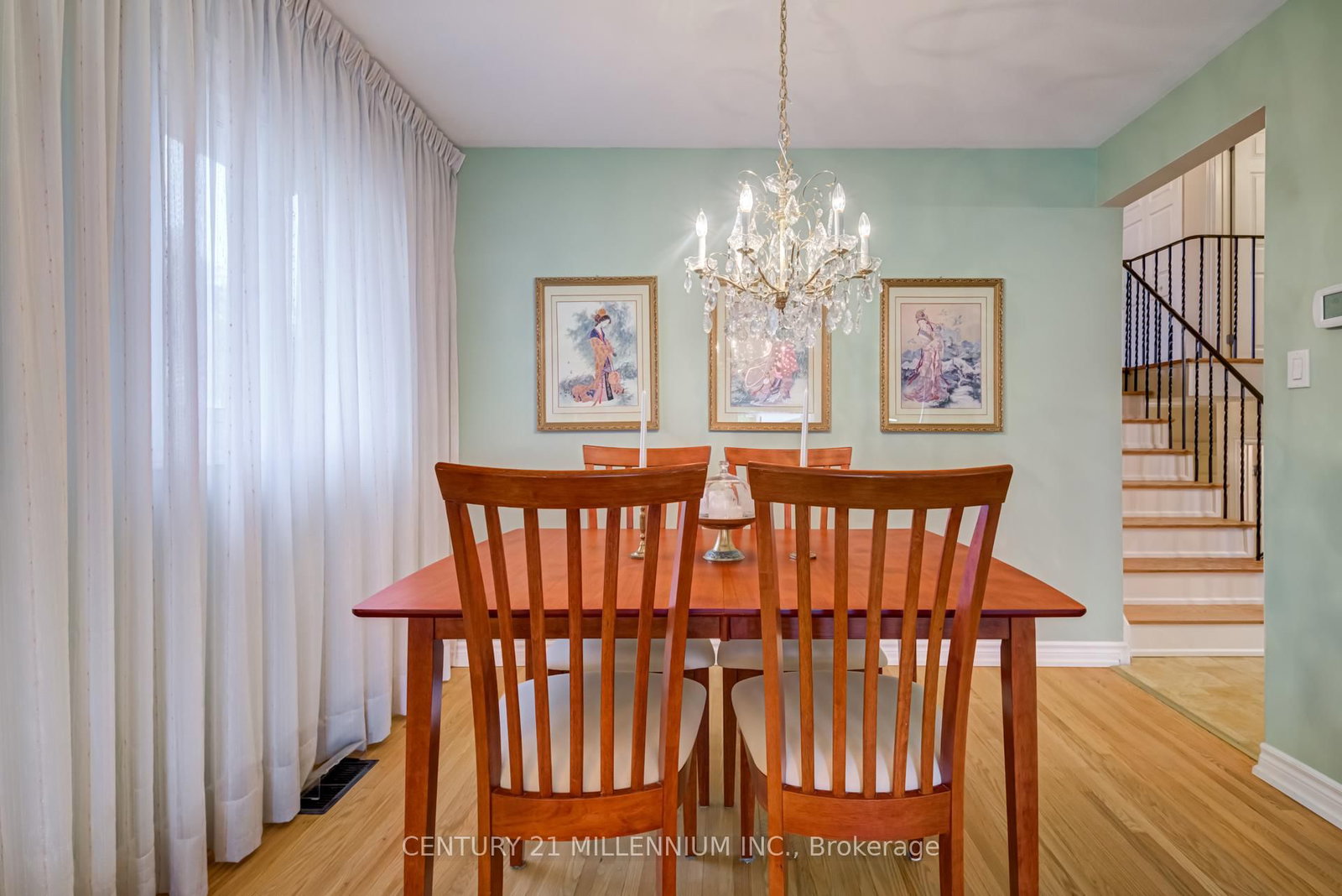 Listing Image 7