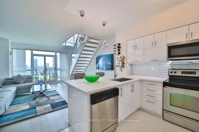 PH06 - 185 Legion Road N