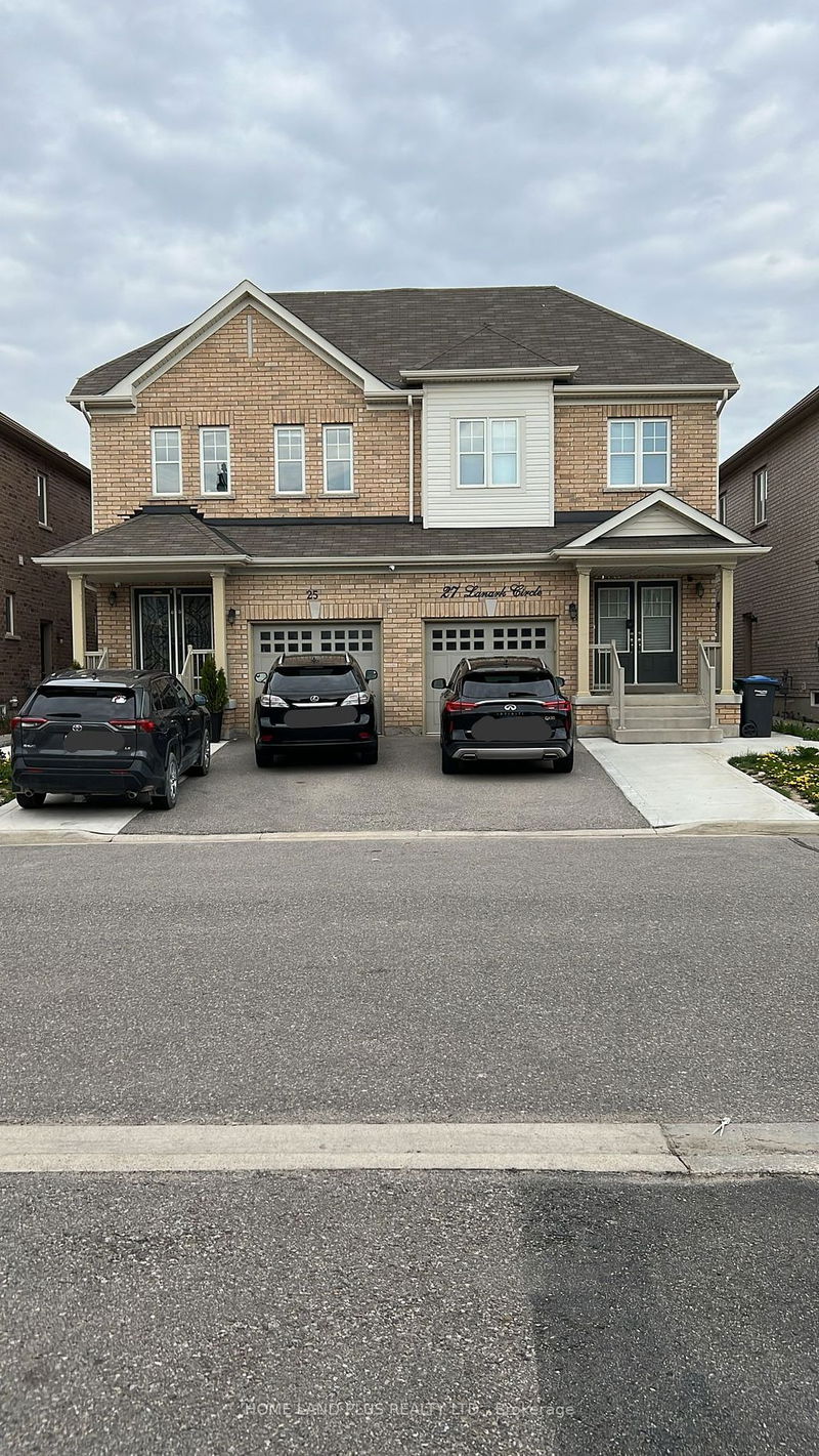 home for lease on 27 Lanark Circle