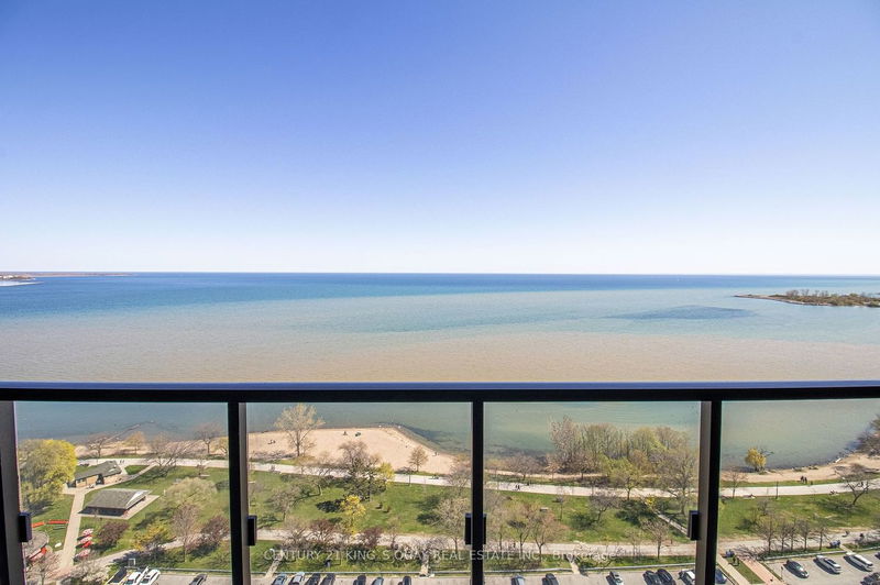 home for lease on 2607-1928 Lakeshore Boulevard W