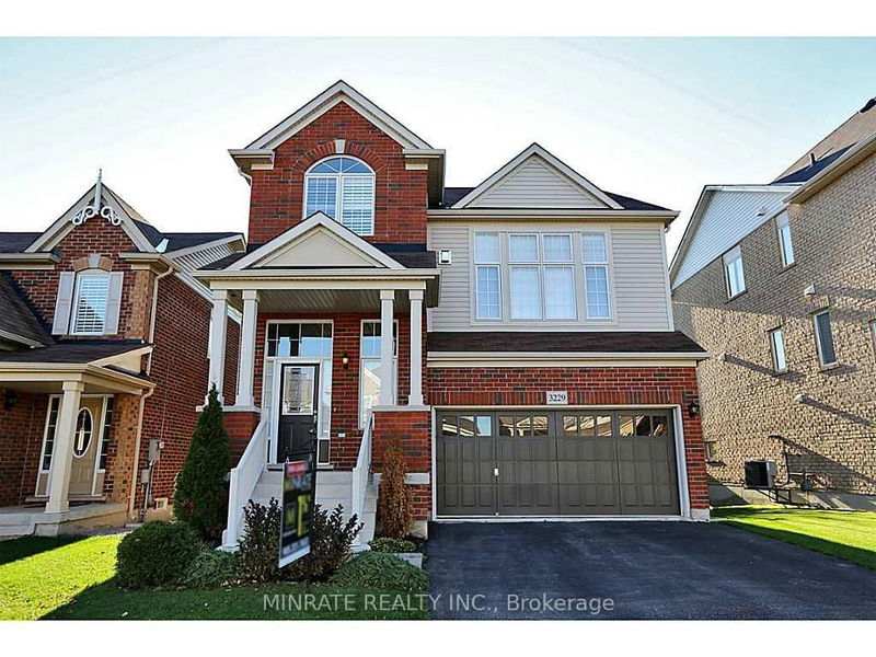 home for lease on 3229 Munson Crescent