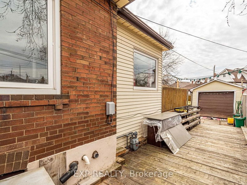 15 Victoria Ave E Toronto, M9N 1E3 | Image 20