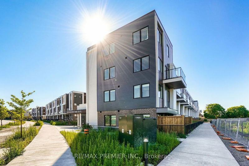 home for lease on 116-155 Downsview Park Boulevard