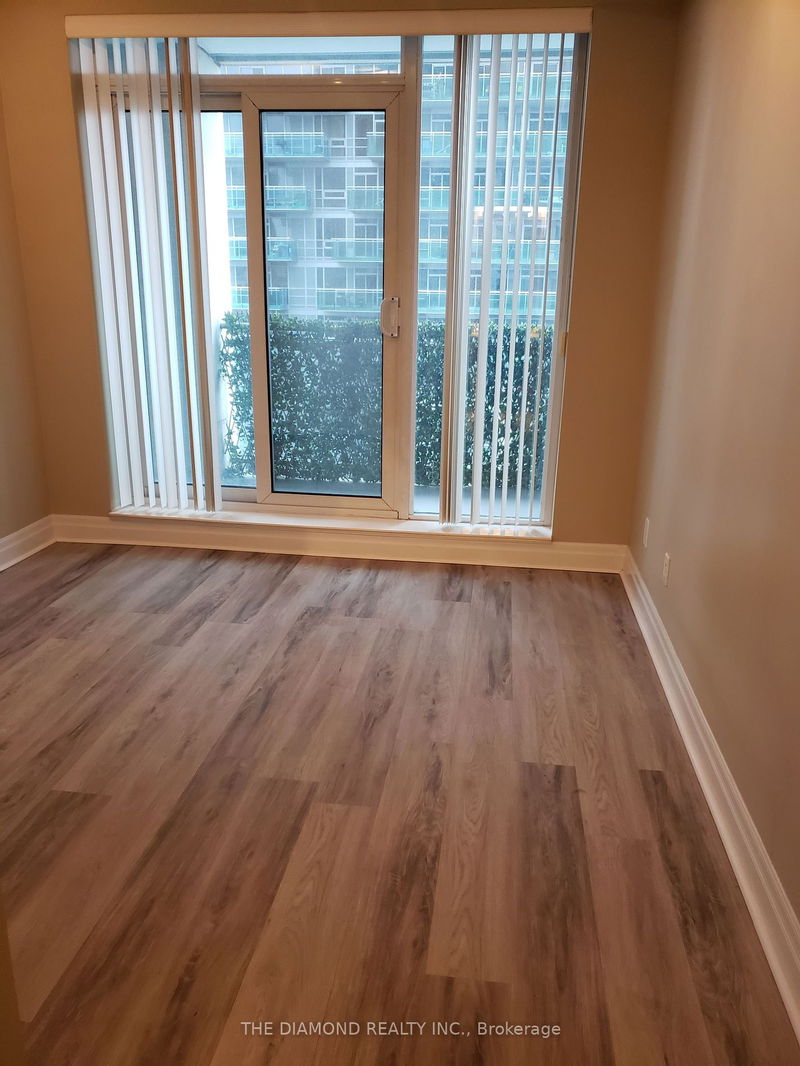 home for lease on 1908-2121 Lakeshore Boulevard