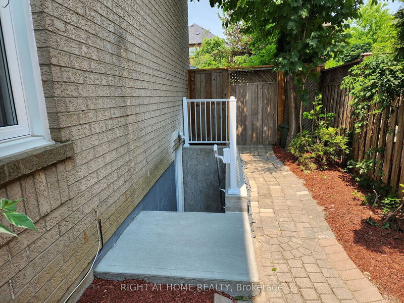 home for lease on Bsmt-393 Bristol Road E