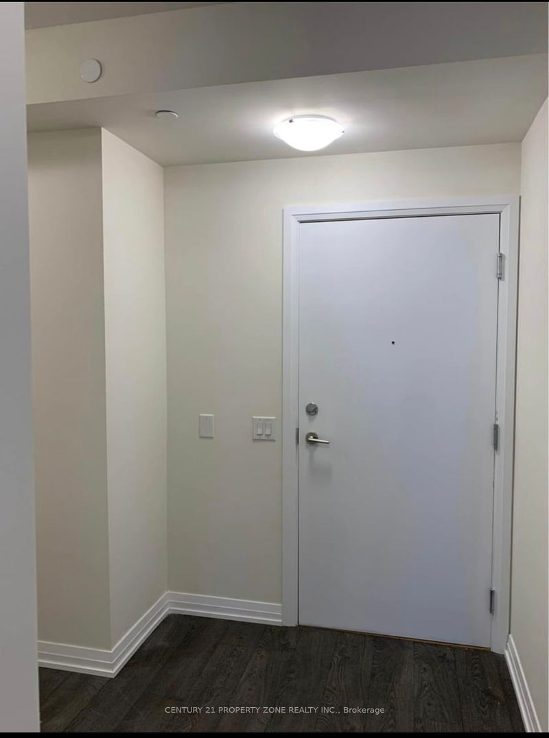 home for lease on 2308-50 Thomas Riley Road