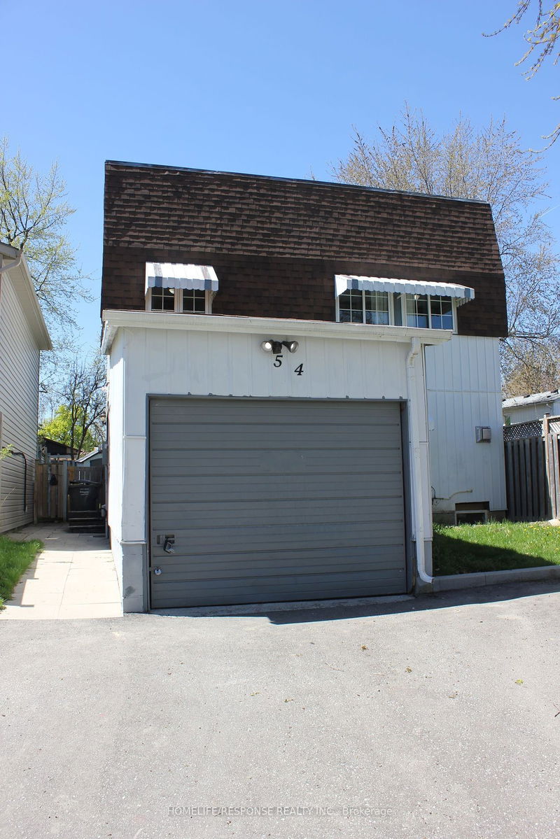 home for lease on 54 Gladstone Square