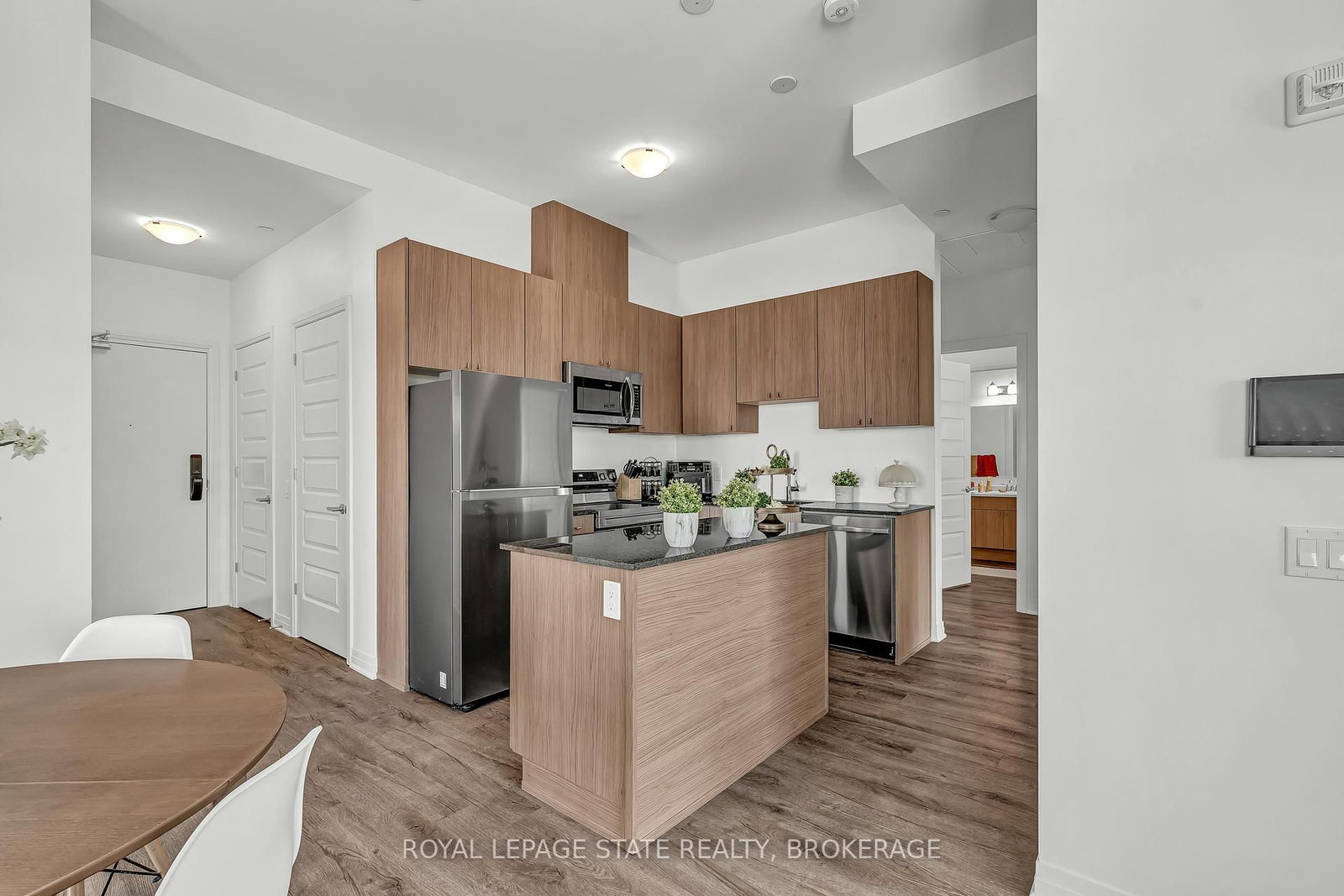 460 GORDON KRANTZ Avenue, Unit 601 - Photo 16