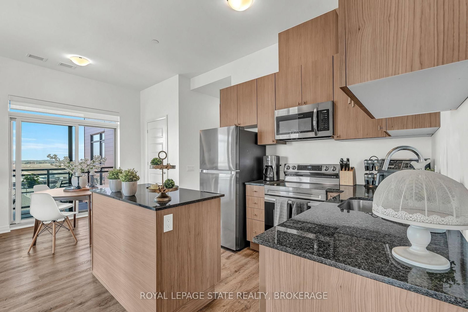 460 GORDON KRANTZ Avenue, Unit 601 - Photo 17