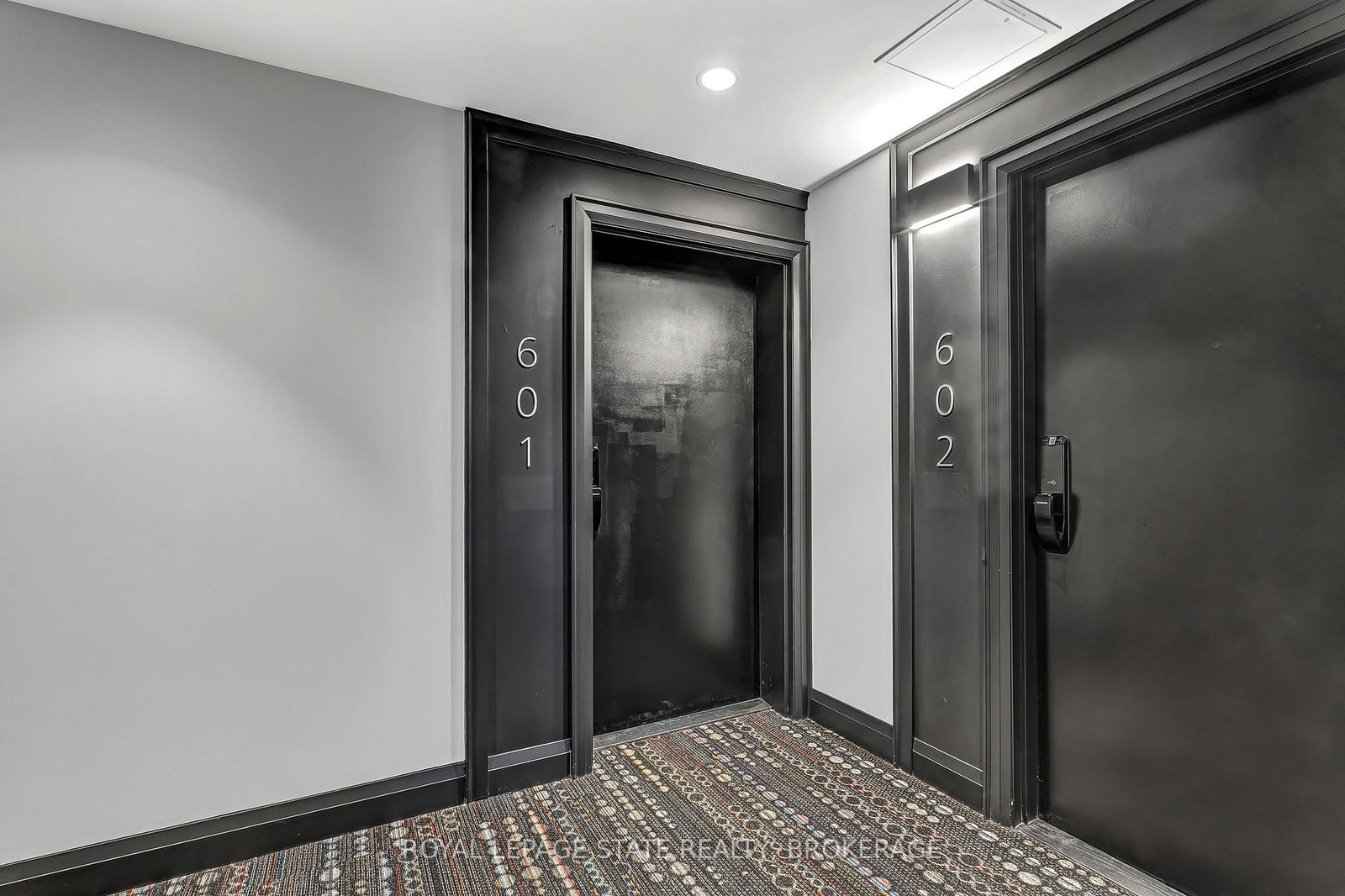 460 GORDON KRANTZ Avenue, Unit 601 - Photo 5