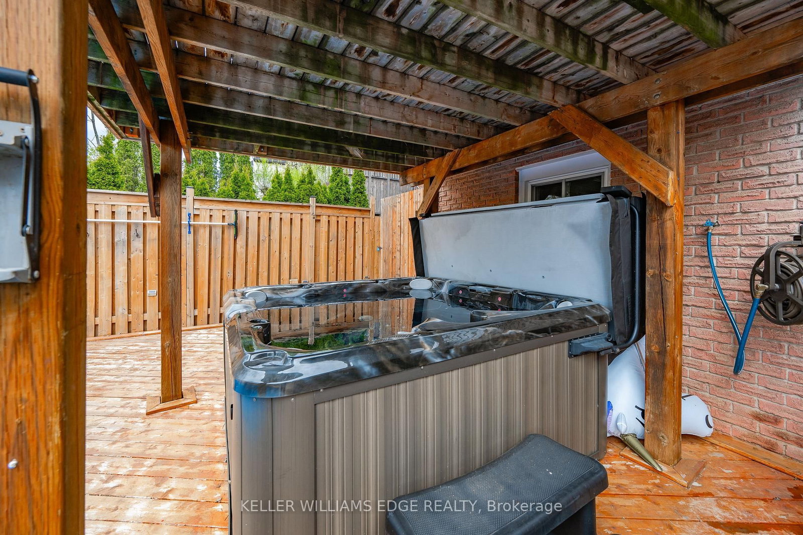 Listing Image 7