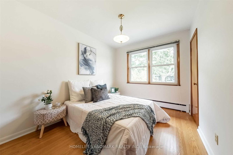 Main - 860 Francis Rd, Burlington, L7T 3Y2 | Image 3