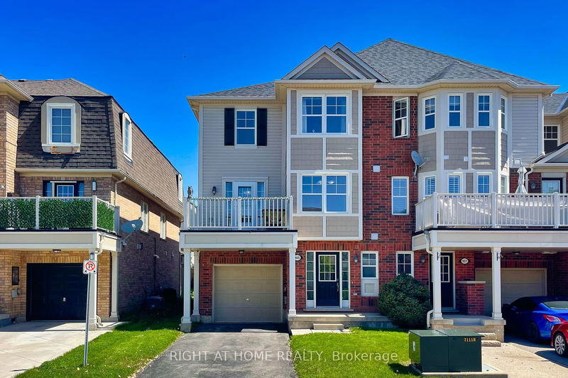 home for sale on 925 Hasselfeldt Heights