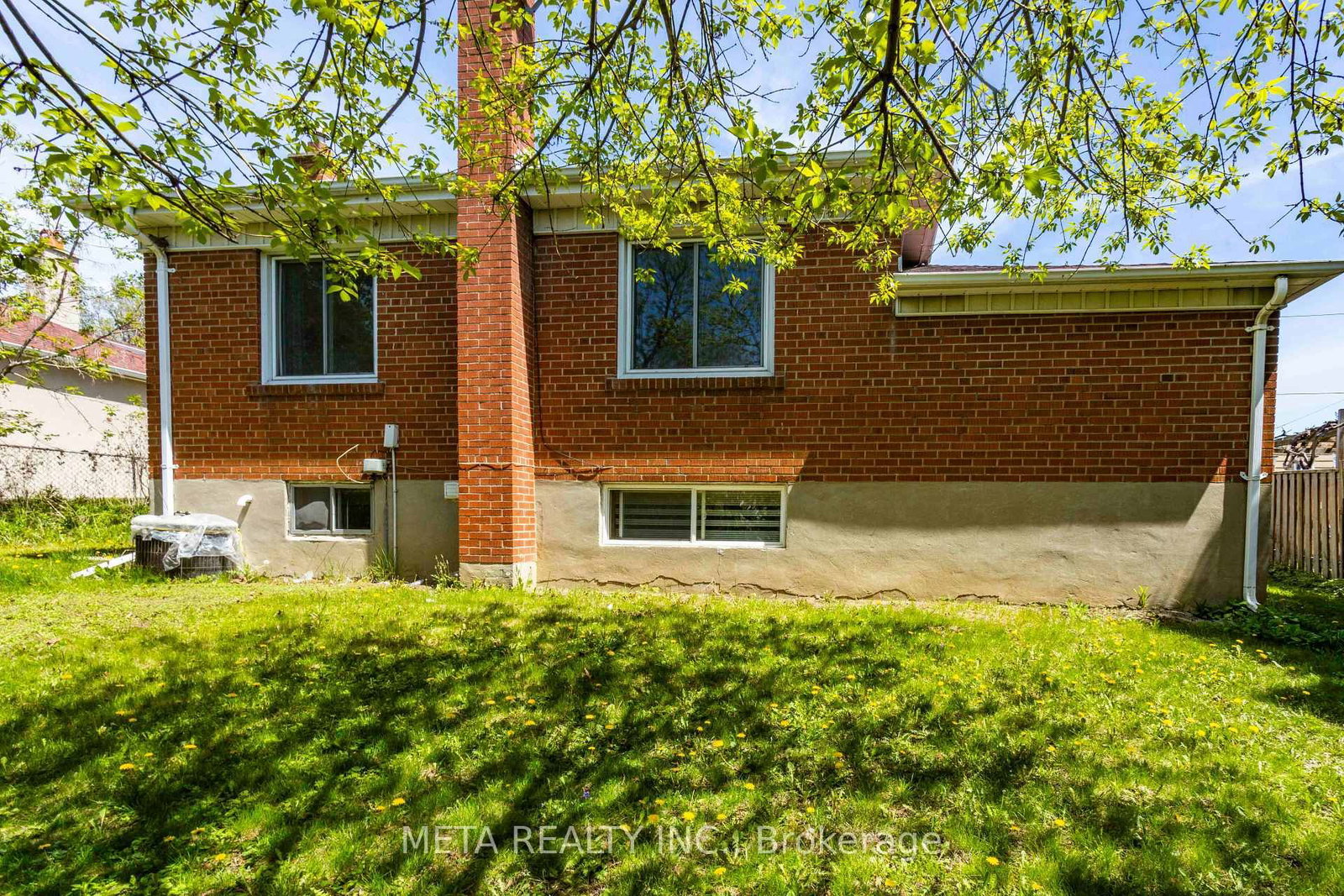 Listing Image 17