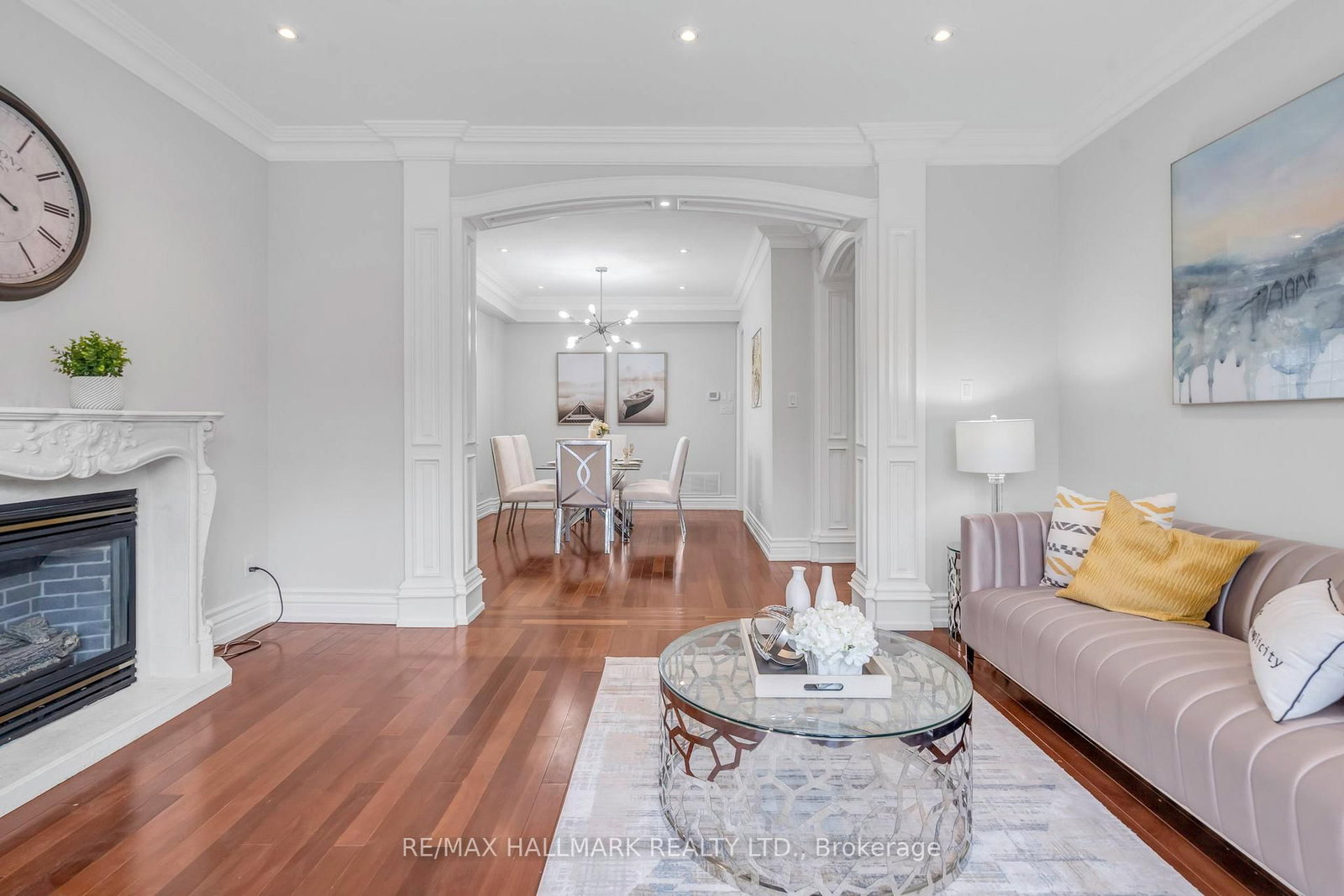 Listing Image 9