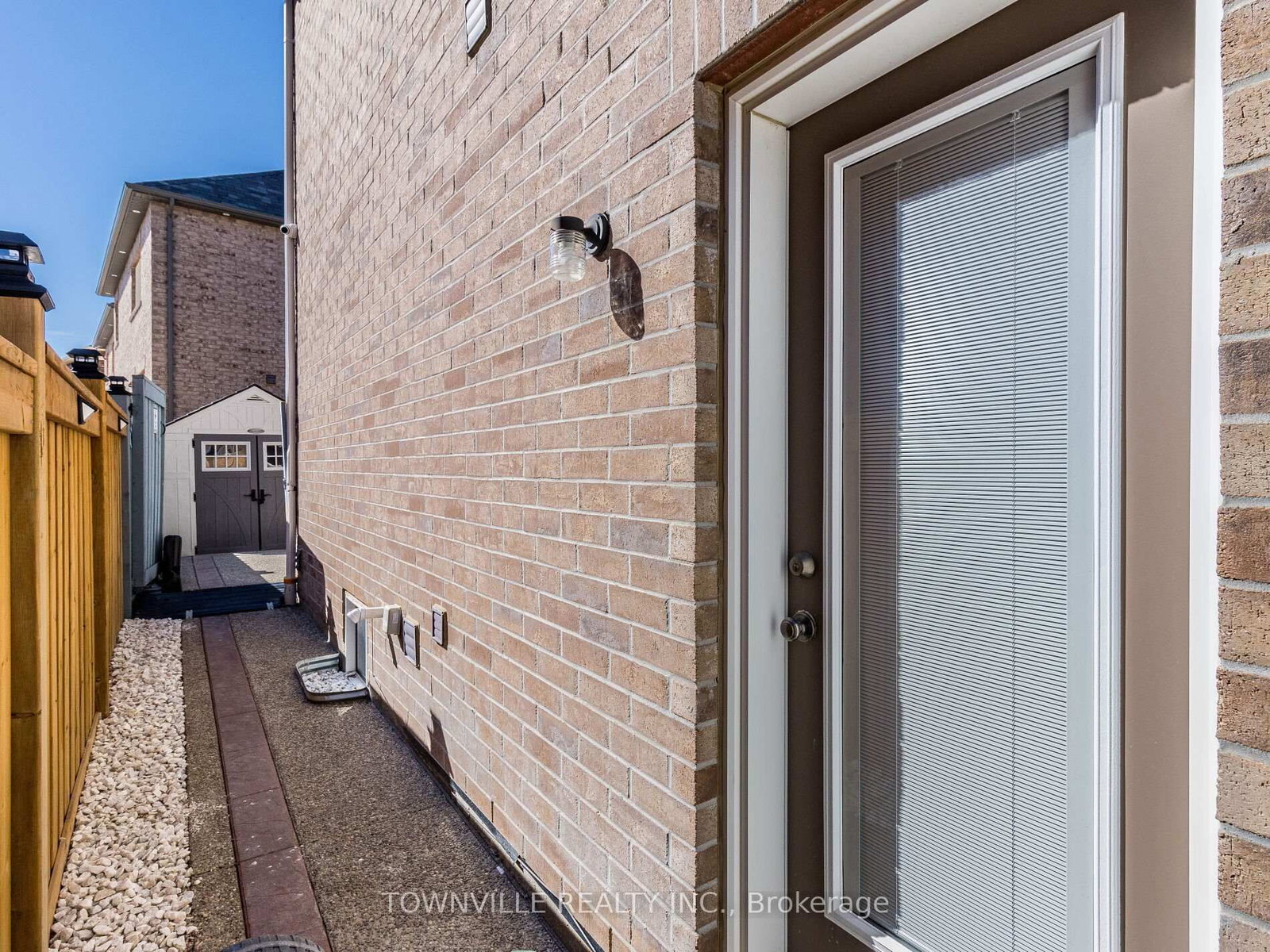 Listing Image 32