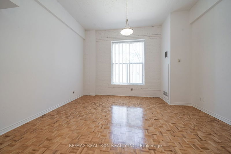 home for lease on 221-1401 Dupont Street