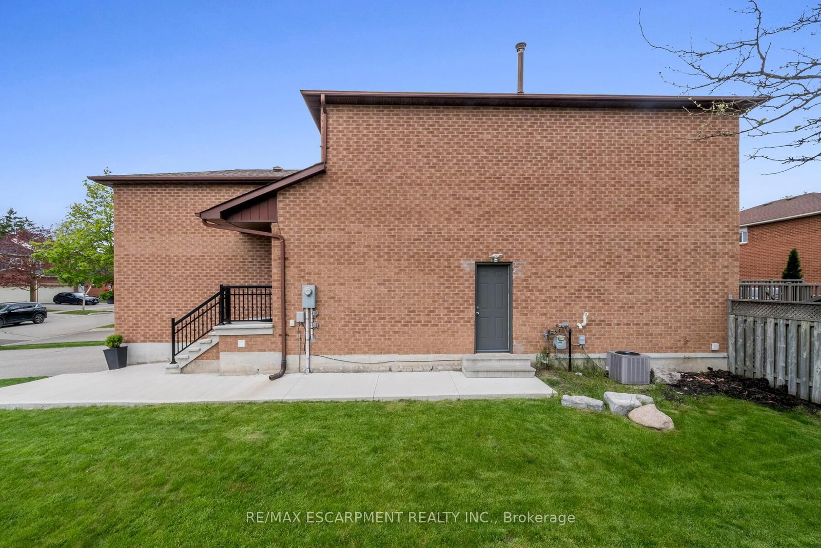 Listing Image 33